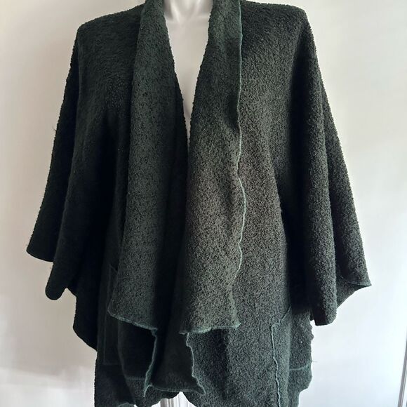 Green/Black Courtney Washington Fuzzy Cardigan/Cape/Jacket, One Size - Picture 8 of 8